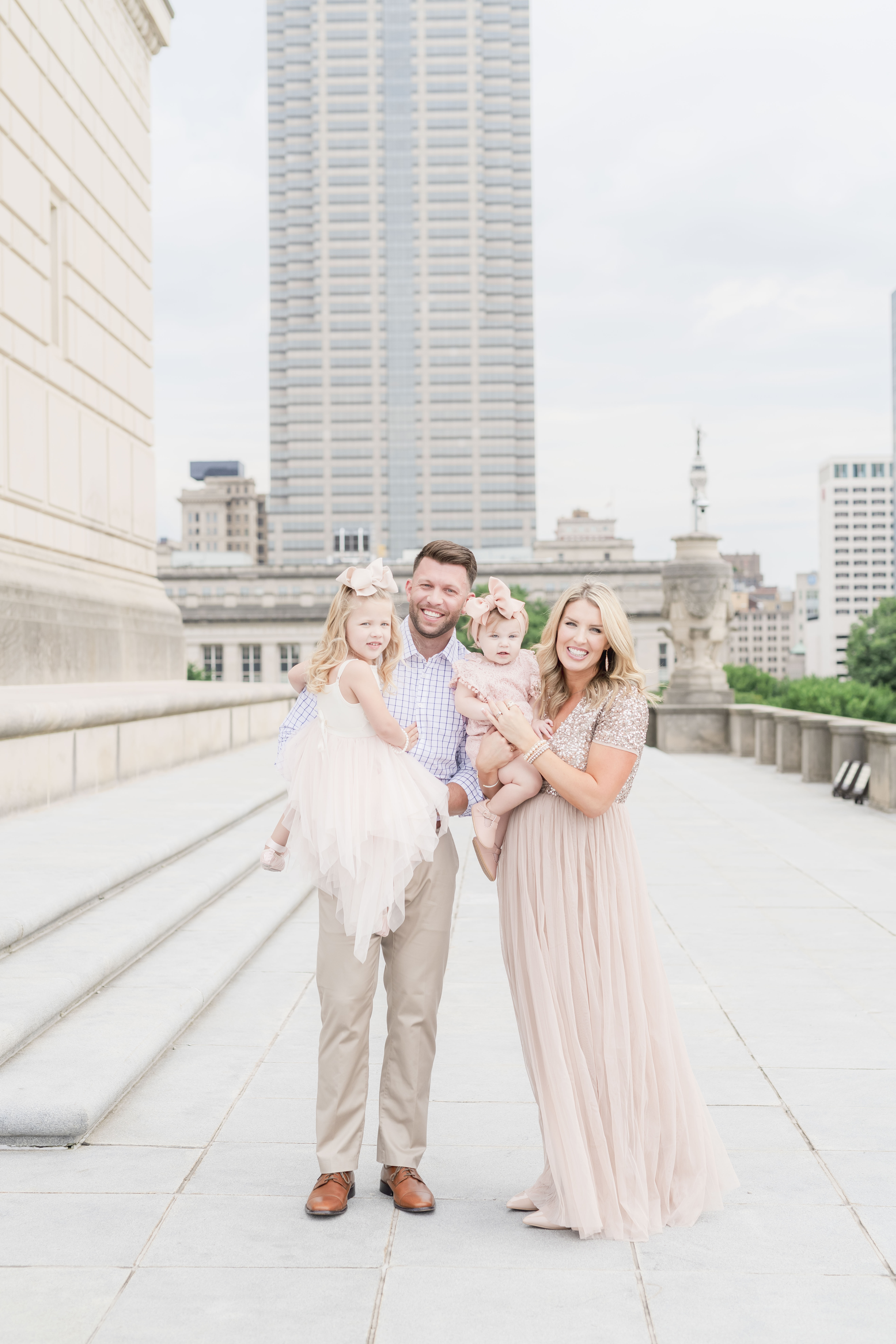 Indianapolis Indiana War Memorial Family Session