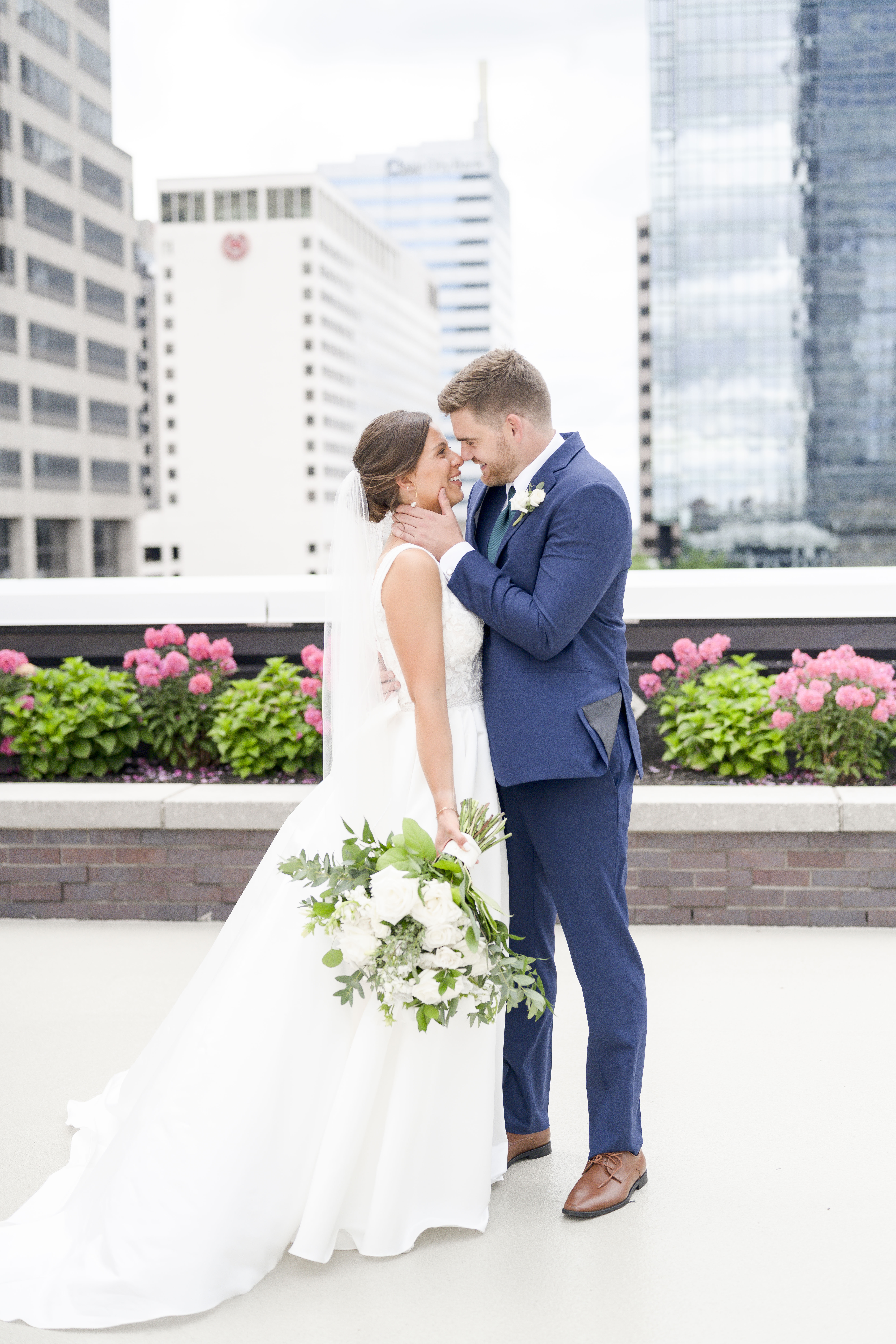 Regions Tower Wedding in Downtown Indianapolis