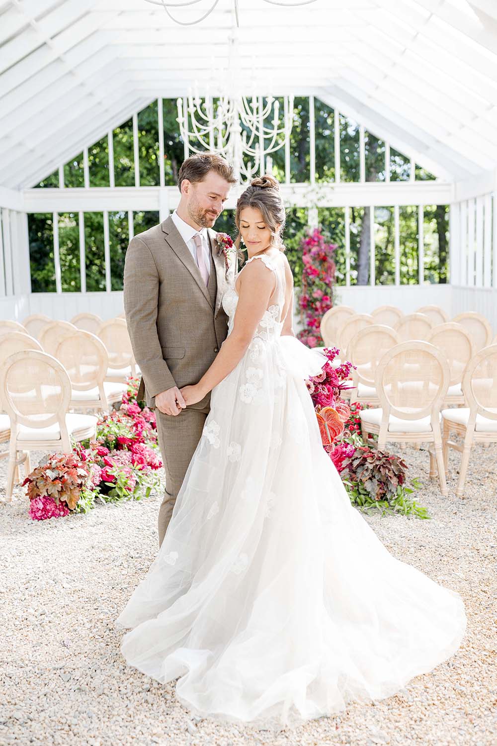 Light and Airy Indianapolis Wedding Photographers